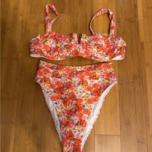 Monday swimwear floral bikini